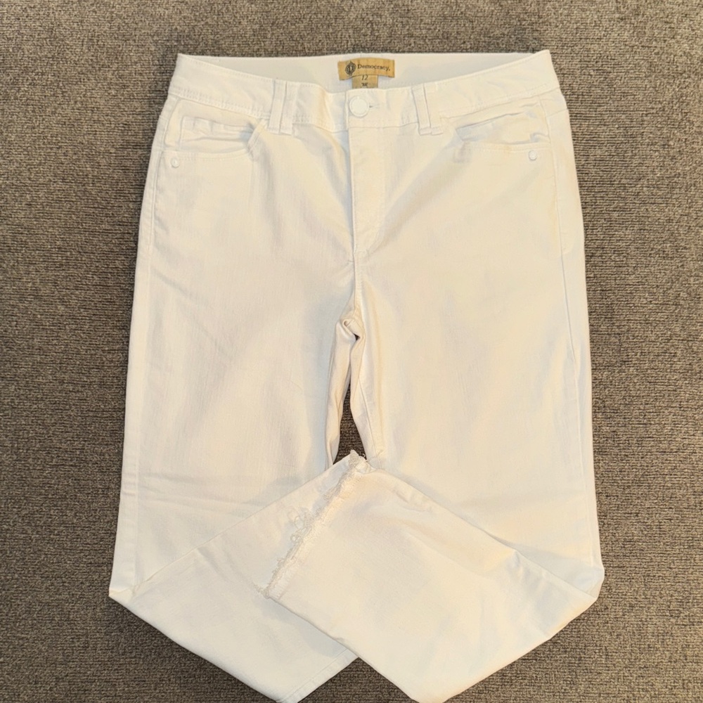 Democracy Jeans - Picture 1 of 7